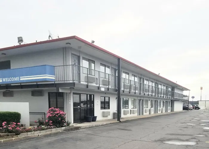 Skyline Inn Conway