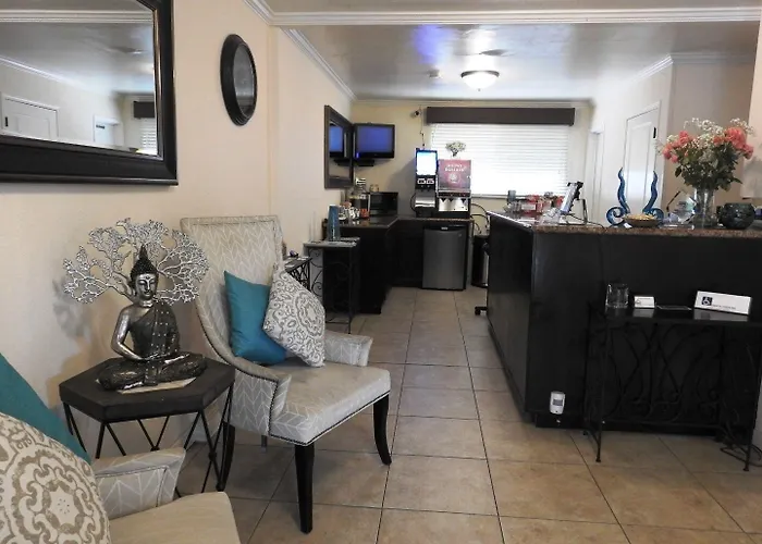 Stanford Motor Inn