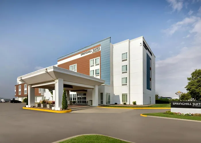 Springhill Suites By Marriott Wichita Airport