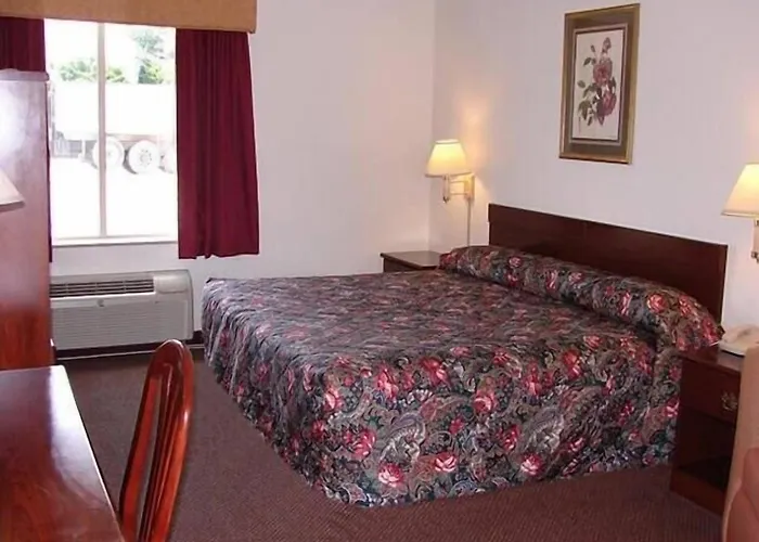 Red Carpet Inn Chambersburg