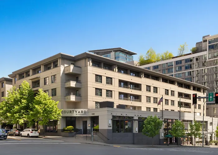 Courtyard By Marriott Seattle Bellevue/Downtown Hotel