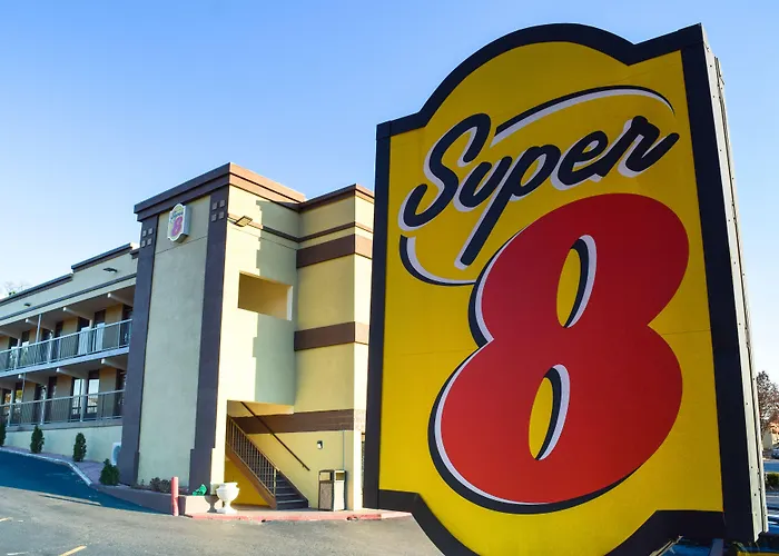 Super 8 By Wyndham Raleigh Downtown Motel