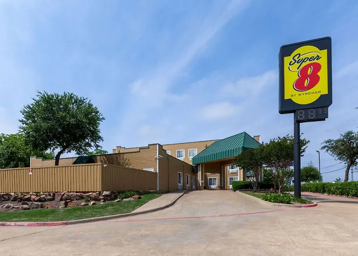 Super 8 By Wyndham Garland Rowlett East Dallas Area