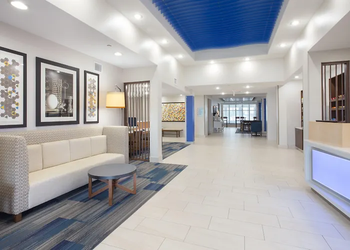 Holiday Inn Express & Suites Amarillo By Ihg