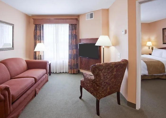 Grandstay Hotel & Suites Ames
