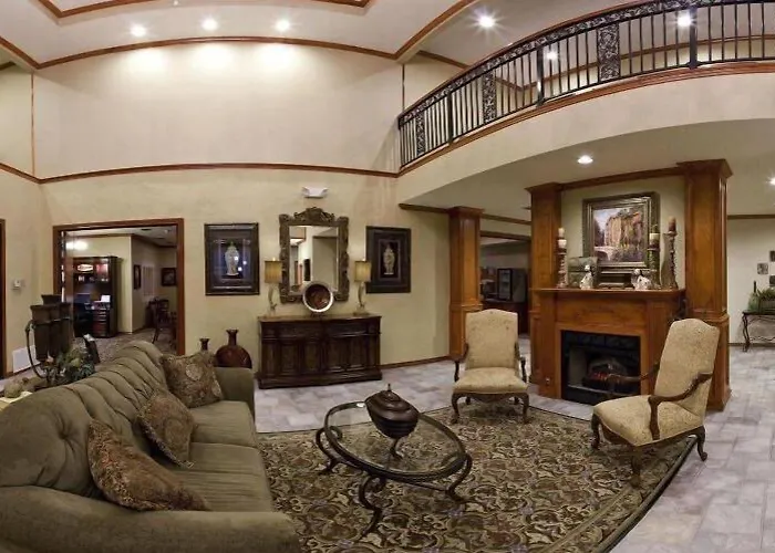 Holiday Inn Express & Suites Greenville By Ihg