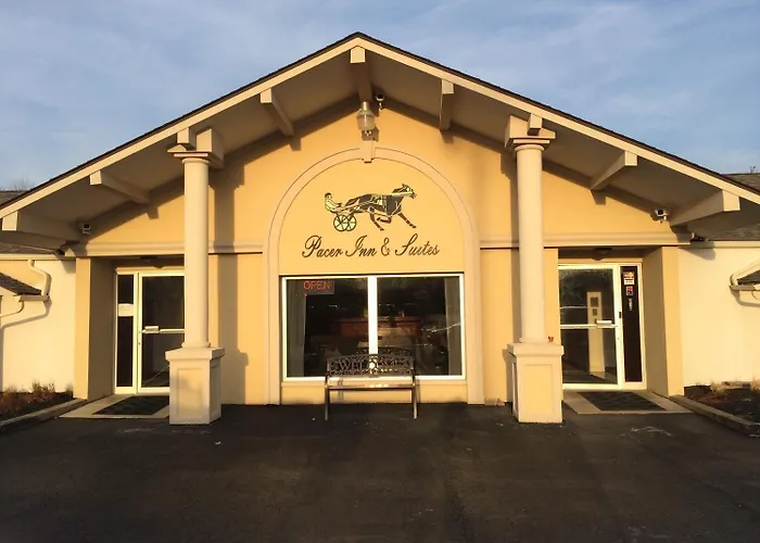 Pacer Inn & Suites Motel Delaware