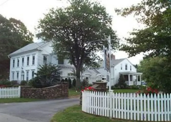 Captain Stannard House Bed And Breakfast Country Inn Westbrook