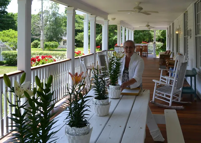 Captain Stannard House Bed And Breakfast Country Inn Westbrook