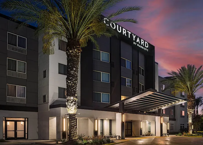 Courtyard By Marriott Anaheim Resort/Convention Center