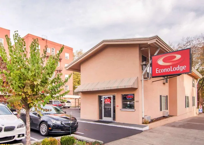 Econo Lodge Portland Downtown