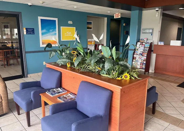 Days Inn & Suites Seaford