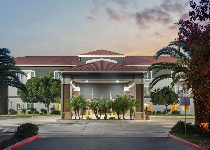 La Quinta By Wyndham Visalia/Sequoia Gateway