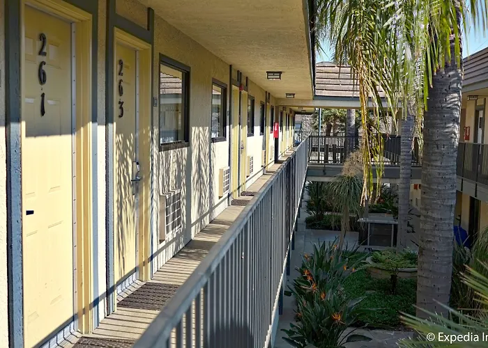 Key Inn And Suites