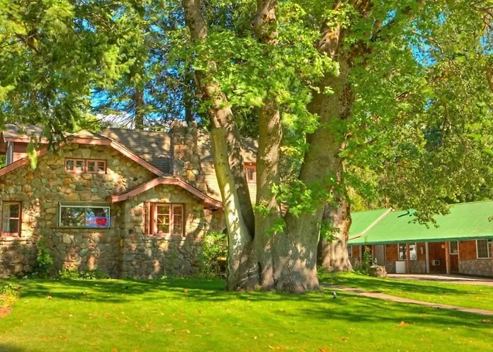 Strawberry Valley Inn Mount Shasta