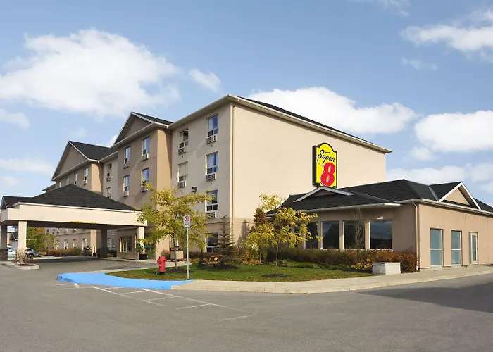 Super 8 By Wyndham Barrie South Hotel