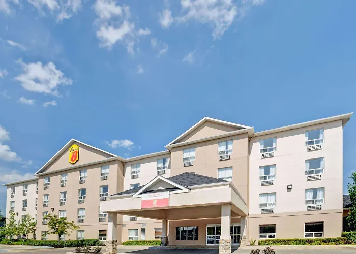 Super 8 By Wyndham Barrie South Hotel
