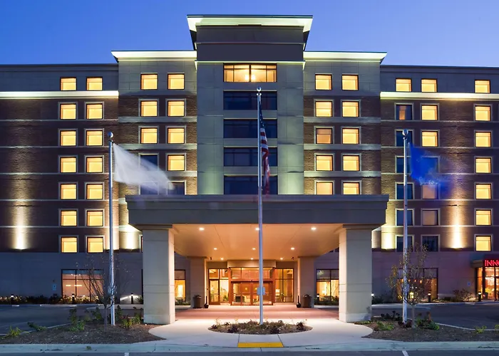Sonesta Milwaukee West Wauwatosa
