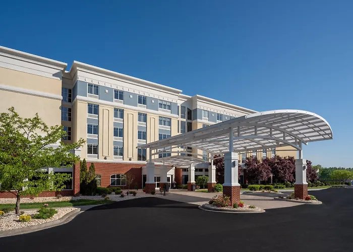 Delta Hotels By Marriott Huntington Mall