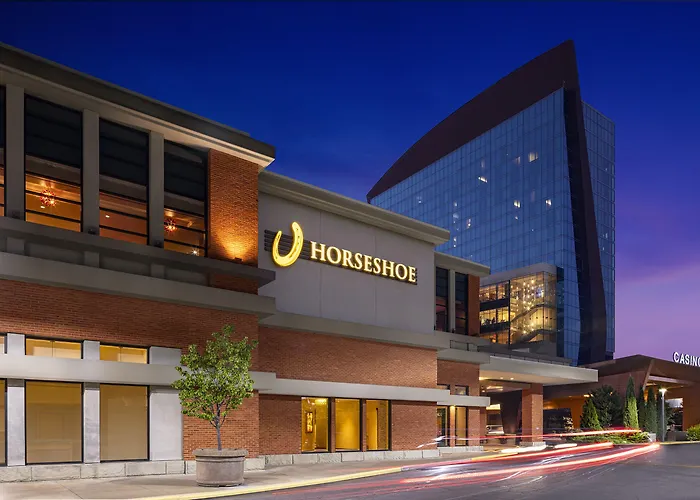 Hotelumiere At The Arch, A Caesars Destination
