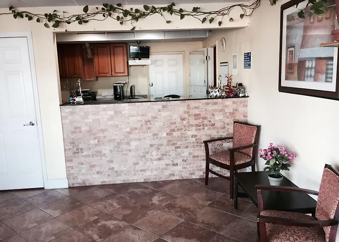 La Bella Inn Tavares