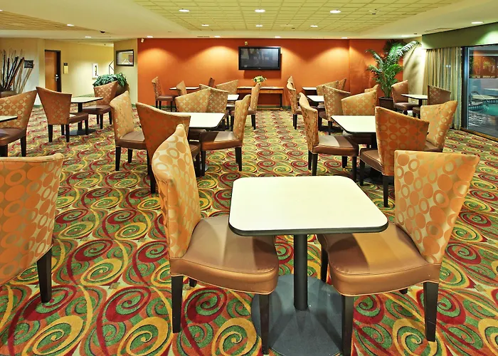 Holiday Inn Express Tyler South By Ihg