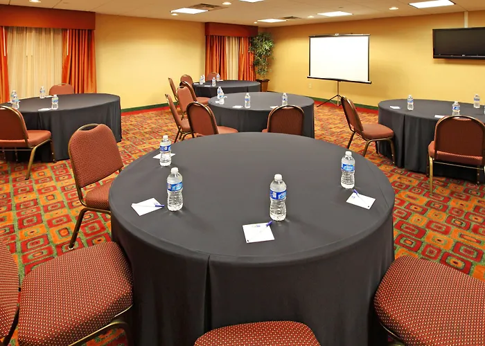 Holiday Inn Express Tyler South By Ihg