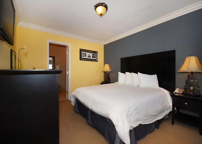 Solaire Inn & Suites Santa Maria 