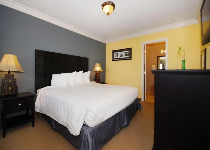Solaire Inn & Suites Santa Maria 
