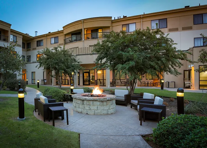 Courtyard By Marriott Norman