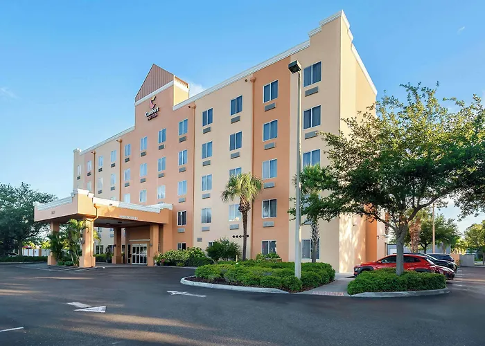 Comfort Suites Tampa Airport North West Chase