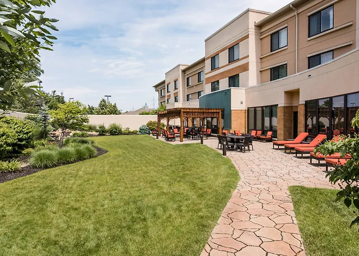 Courtyard By Marriott Lafayette