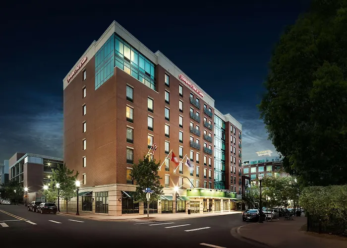 Hampton Inn & Suites Little Rock-Downtown