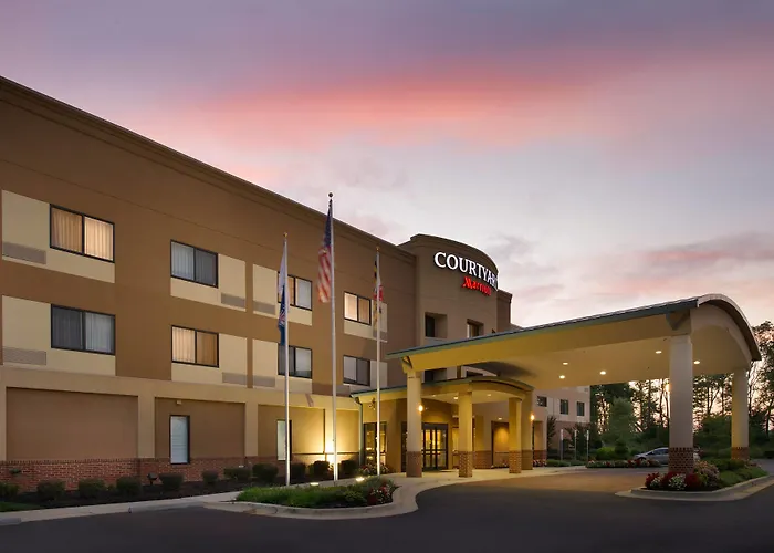 Courtyard By Marriott Waldorf Hotel