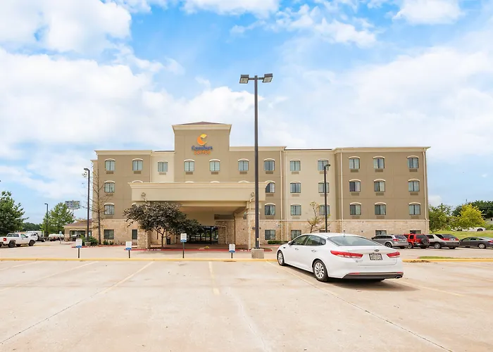 Comfort Suites Lawton Near Fort Sill