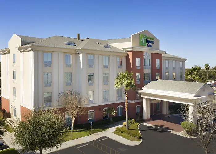 Holiday Inn Express Uvalde By Ihg