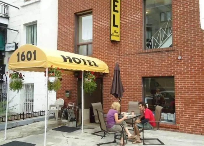 Hotel Bon Accueil Montreal