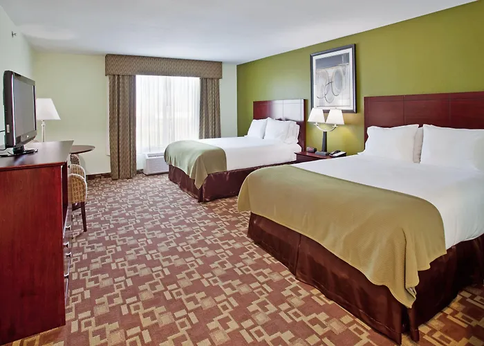 Holiday Inn Express Hotel & Suites St. Charles By Ihg Saint Charles