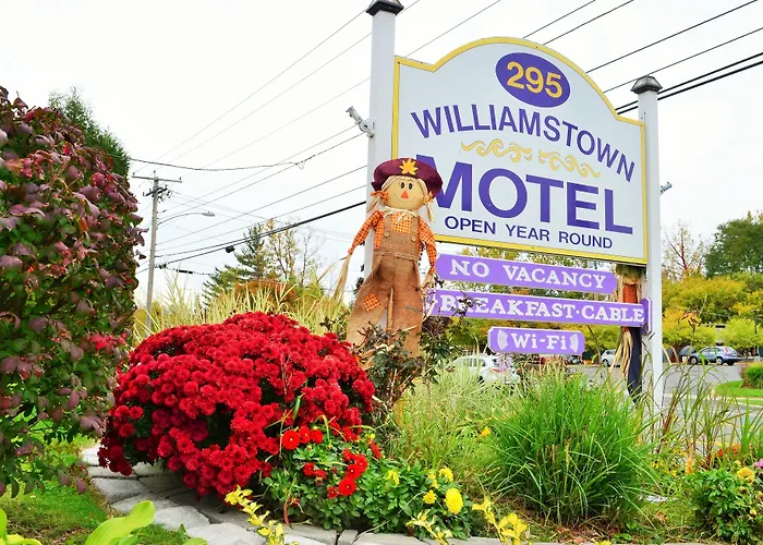 Williamstown Motel