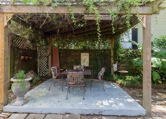 Coppersmith Inn Bed And Breakfast