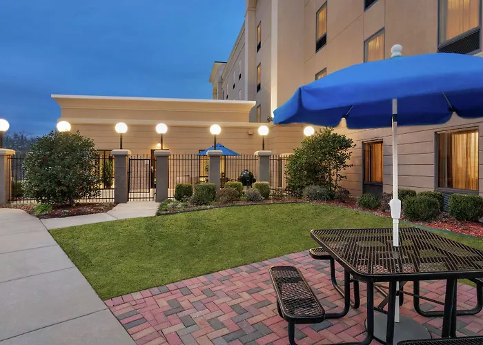 Hampton Inn & Suites Pine Bluff