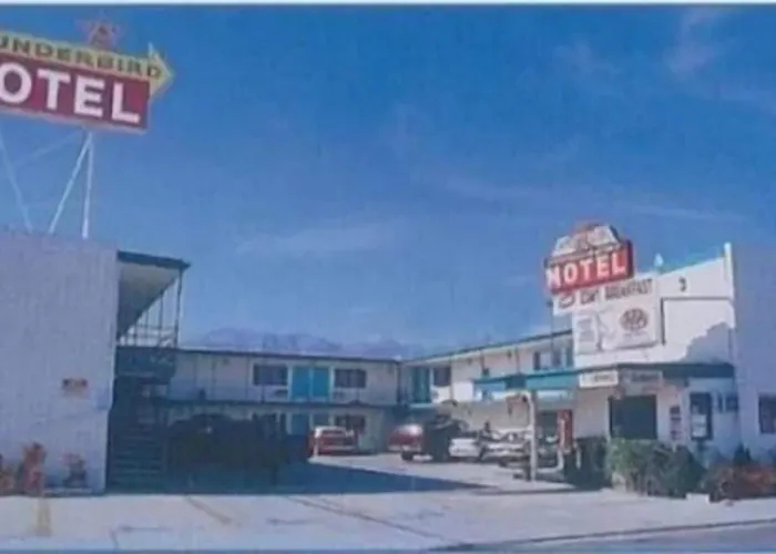 Thunderbird Motel Bishop