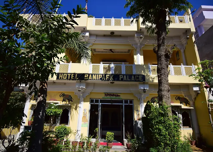 Hotel Bani Park Palace Jaipur