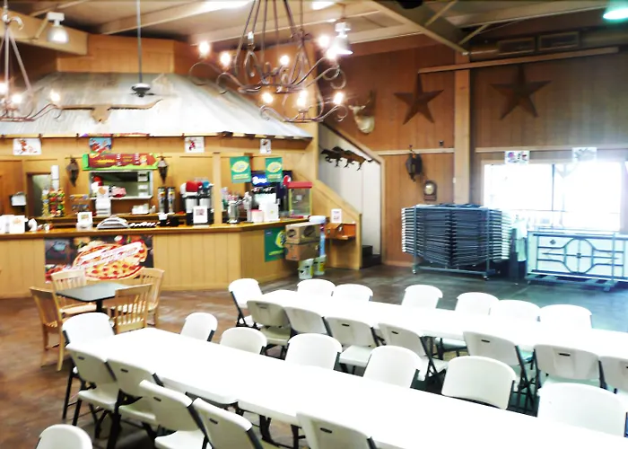 Rustic Creek Ranch Resort At North Jellystone Park Burleson