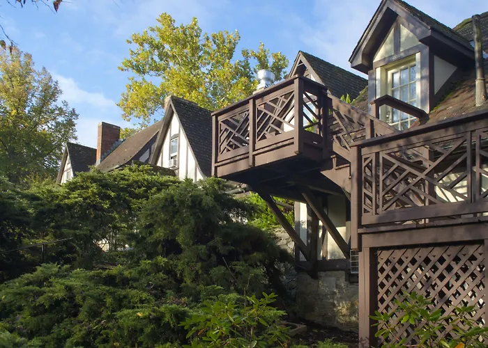 Hillbrook Inn & Spa (Adults Only) Charles Town