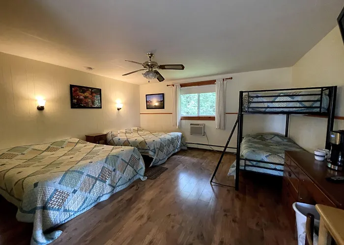 The Riverside Inn