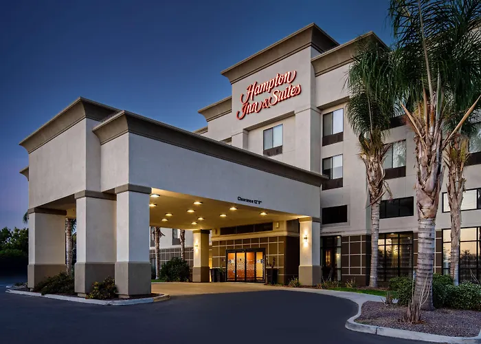 Hampton Inn And Suites Bakersfield / Highway 58