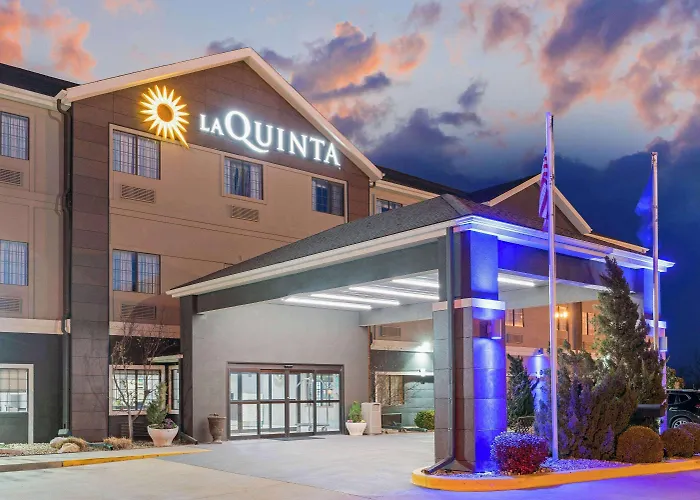 La Quinta By Wyndham Ada Hotel