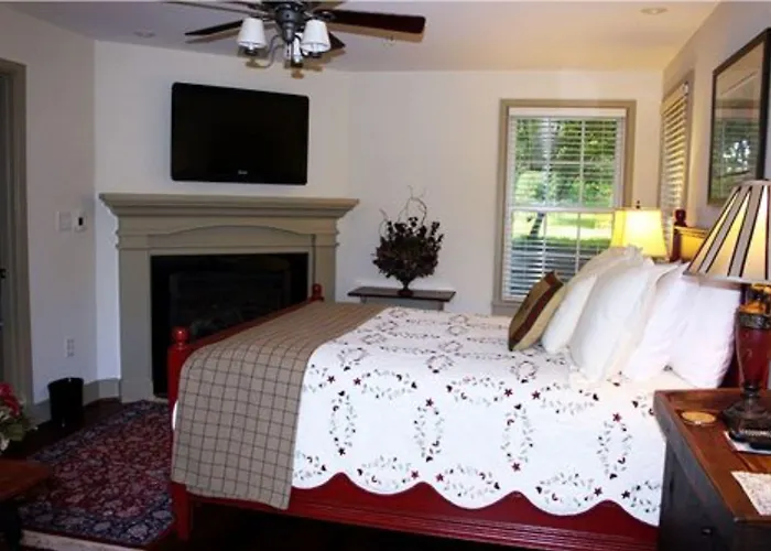 Wayside Inn Bed And Breakfast Ellicott City