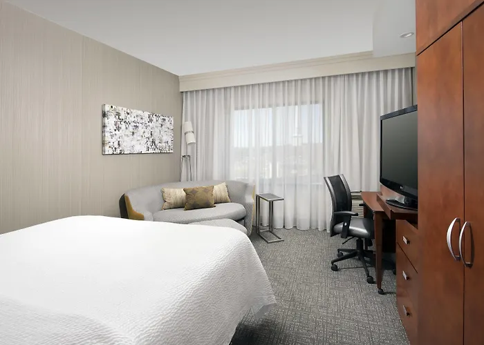 Courtyard By Marriott Tyler Hotel